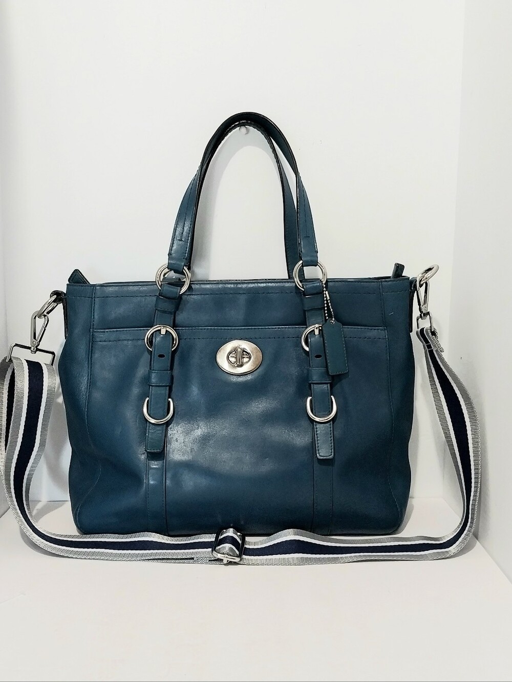 Coach Chelsea Turn Lock Tote bag